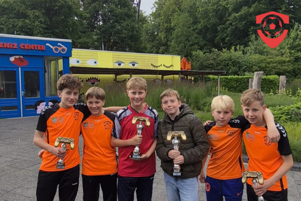 Stols voetbal actuele foto's-15