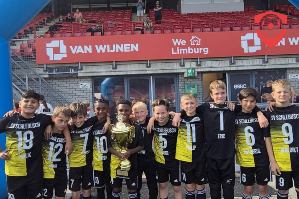 Stols voetbal actuele foto's-23
