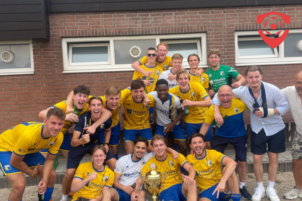 Stols voetbal actuele foto's-3